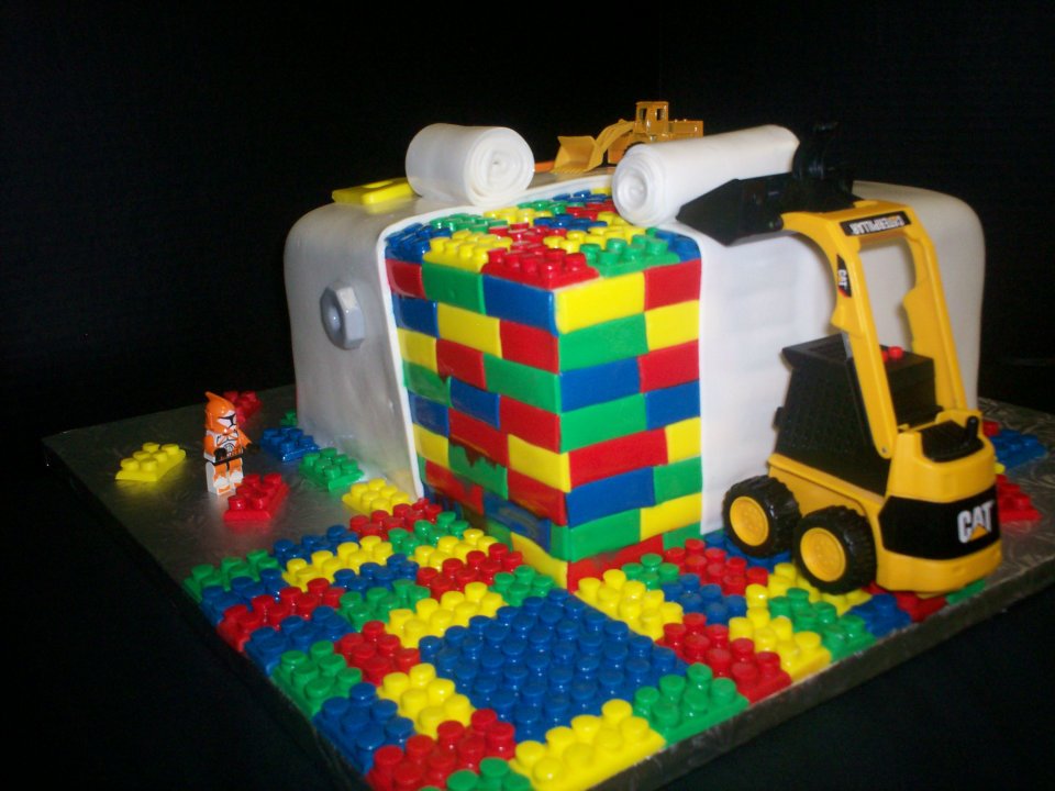 Coolest Wall E 3D Birthday Cake Design